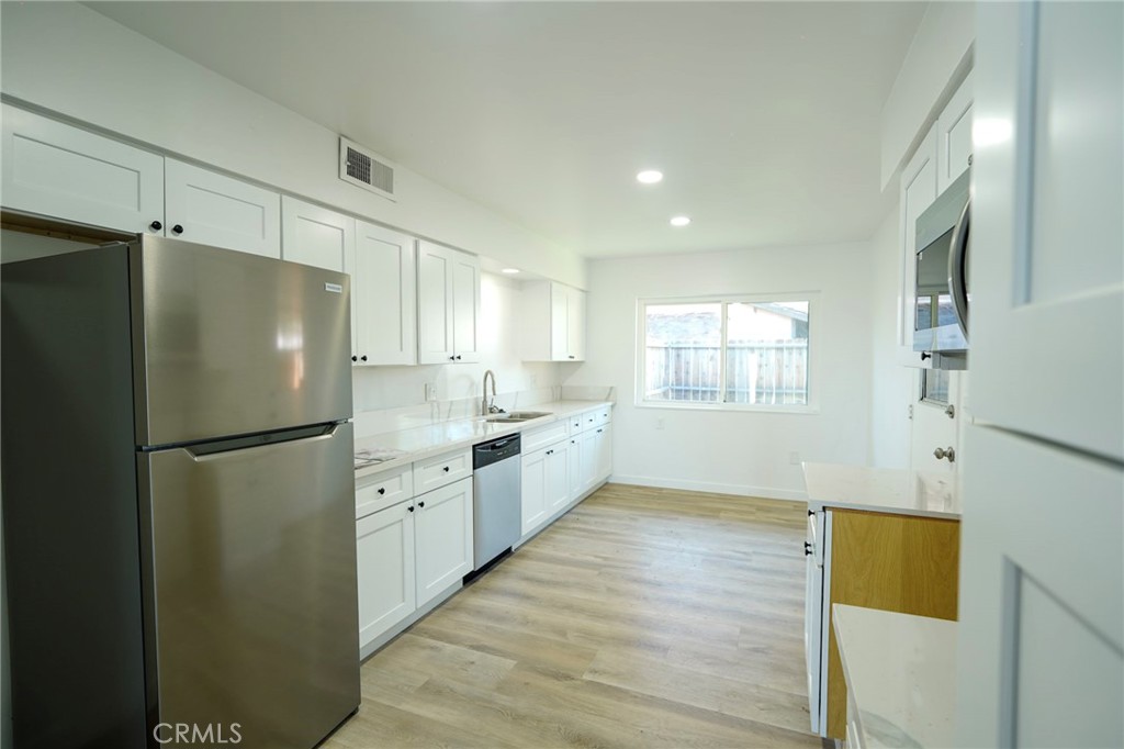 6304 Riley Property Photo 7