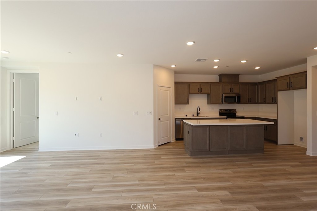 1343 Mahogany Street Property Photo 2