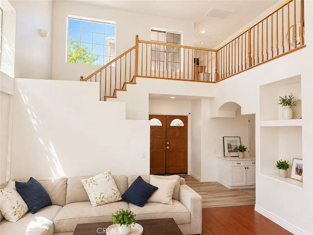 8043 Tuscany Property Photo 2