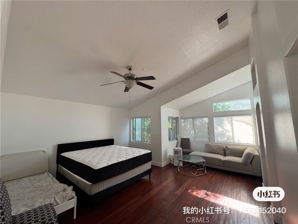 8043 Tuscany Property Photo 5