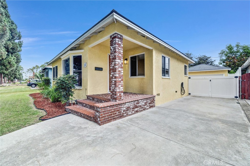 4818 Premiere Avenue Property Photo 4
