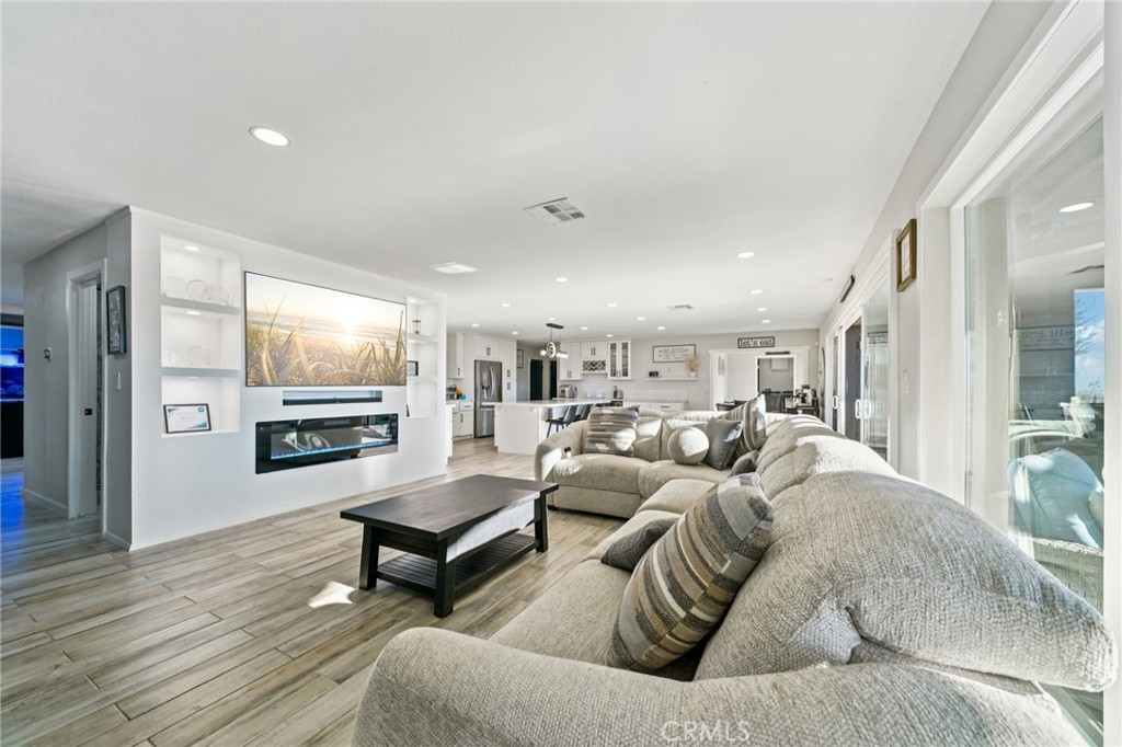 17487 Aspen Property Photo 19