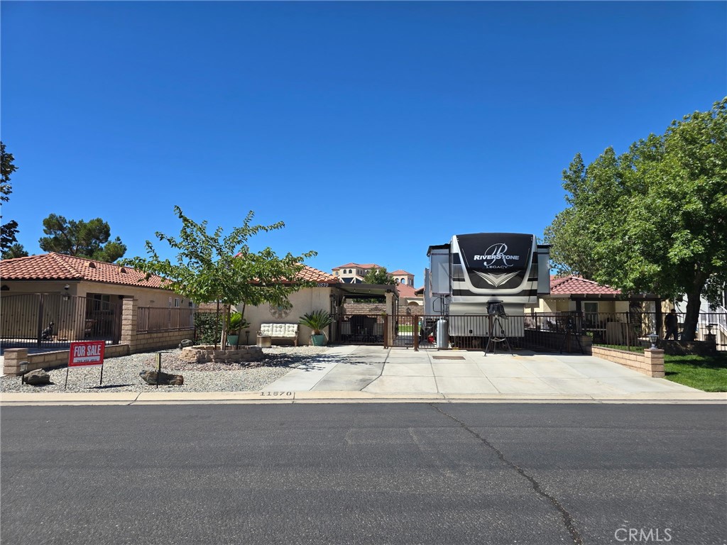 11570 Wedgewood Property Photo 1