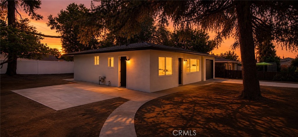 12942 3rd Property Photo 10