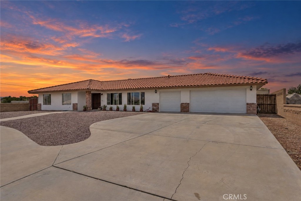 18266 Manzanita Property Photo 3