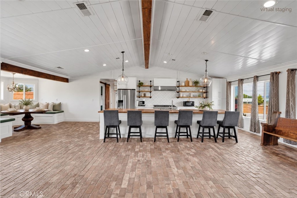 18266 Manzanita Property Photo 4