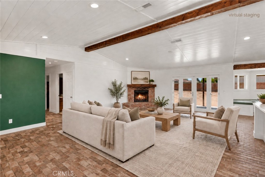 18266 Manzanita Property Photo 5