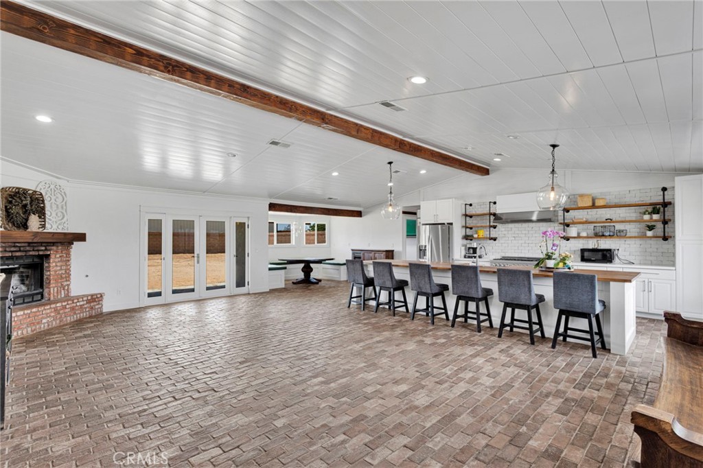 18266 Manzanita Property Photo 6
