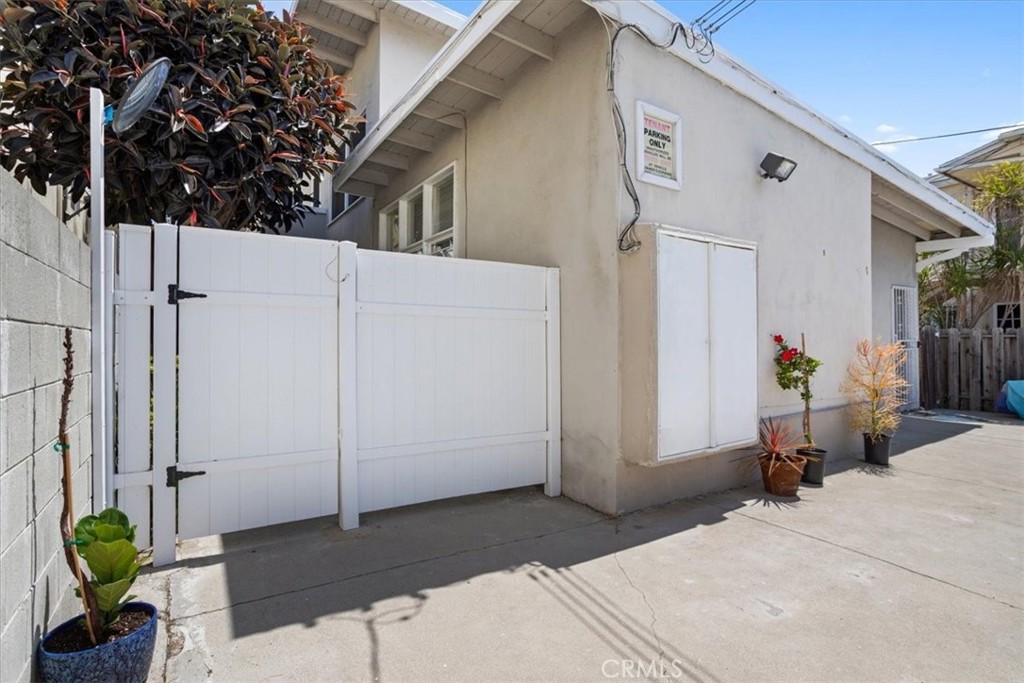 1646 Berkeley Property Photo 13