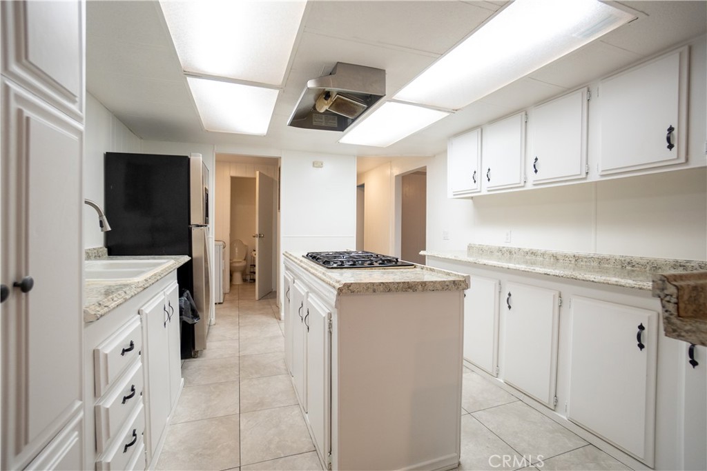 9426 Tamarisk 21 Property Photo 12