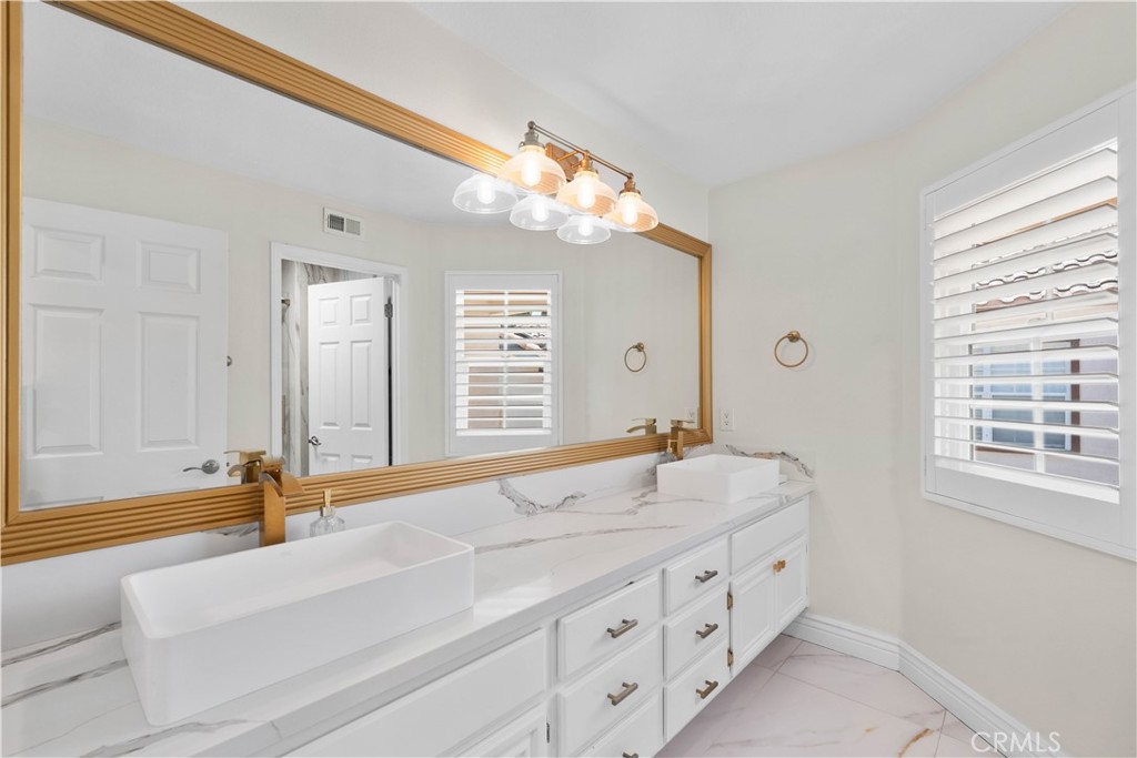 12775 Crawford Property Photo 33