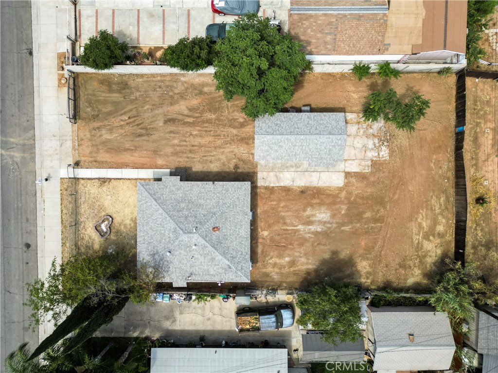 22400 Sherman Property Photo 4