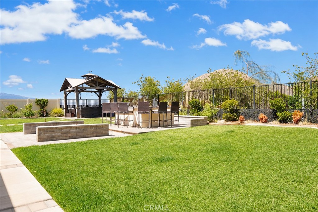 20946 Mountain Gate Property Photo 25