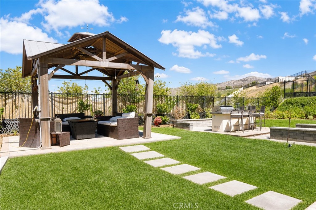 20946 Mountain Gate Property Photo 29