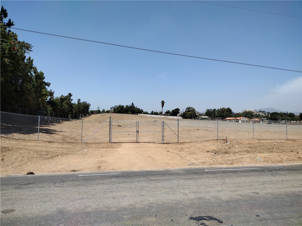 1 60th Street Property Photo 4