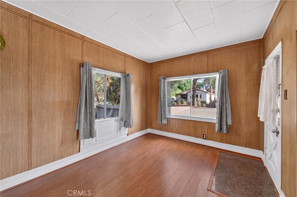 4637 Sierra Street Property Photo 4