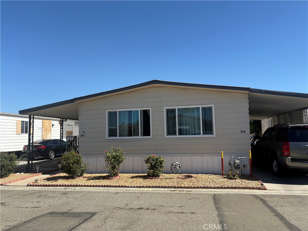 15252 Seneca 84 Property Photo 1
