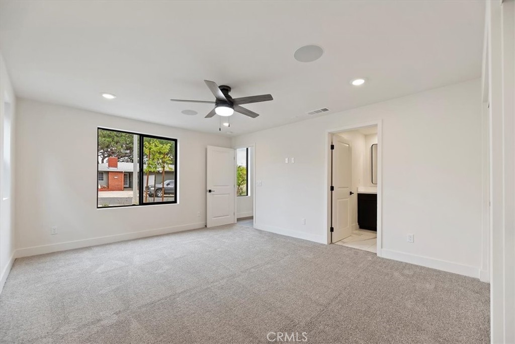 951 N Avenue 66 Property Photo 5