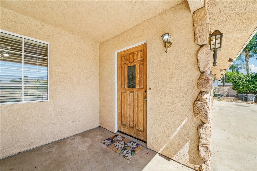 575 Lauresa Property Photo 2
