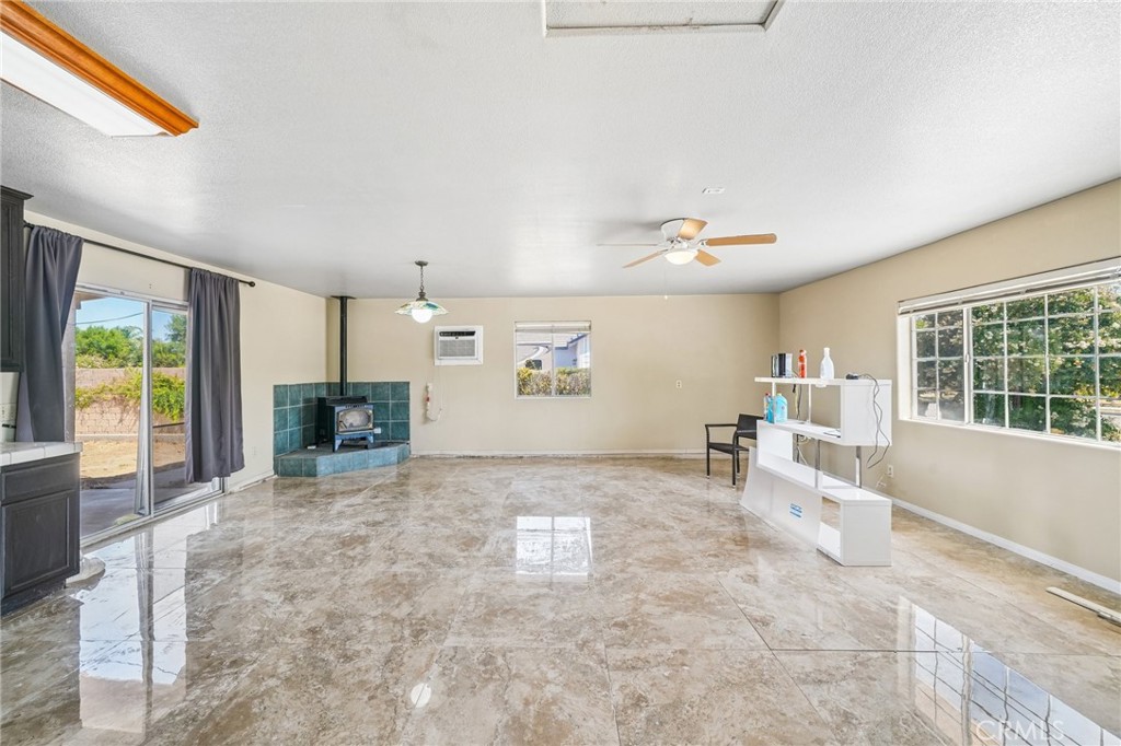 575 Lauresa Property Photo 10