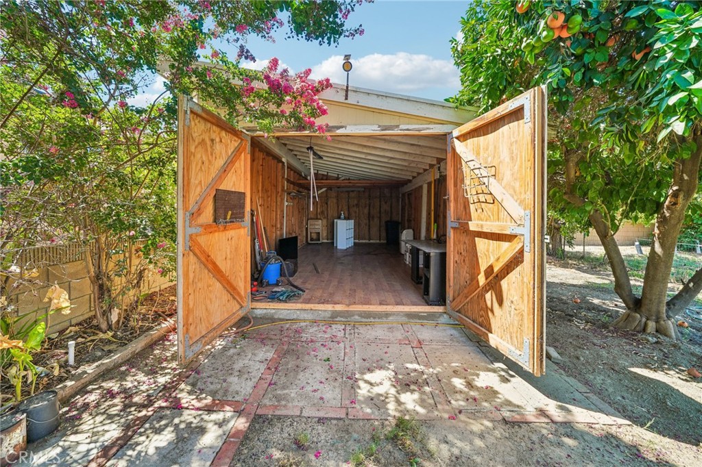 575 Lauresa Property Photo 22