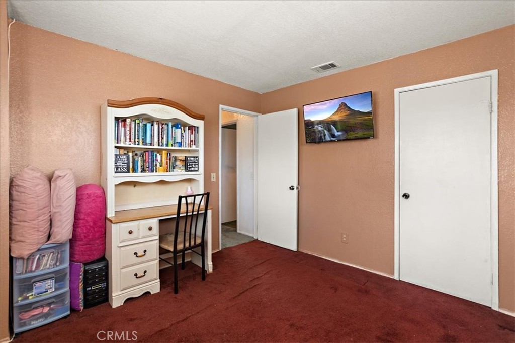 7370 Palm Property Photo 9