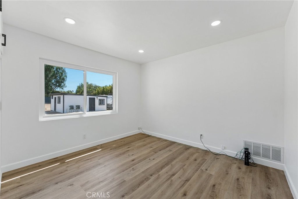 4818 Crestview Property Photo 30