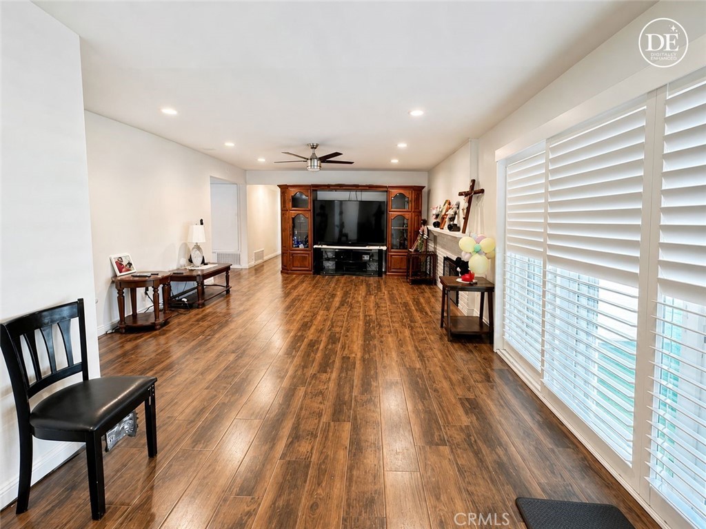 5981 Buchanan Property Photo 5