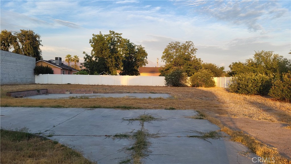 7329 Palm Property Photo 2