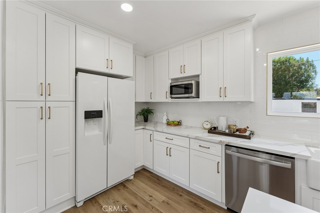 4818 Crestview Property Photo 6