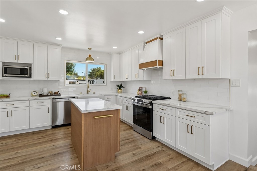 4818 Crestview Property Photo 7