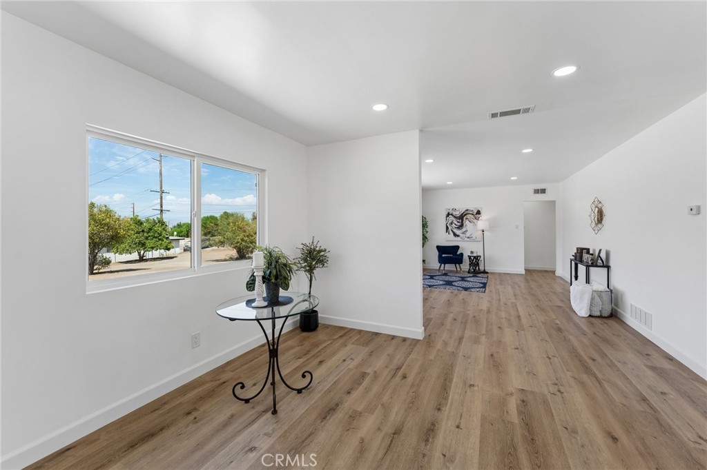 4818 Crestview Property Photo 9