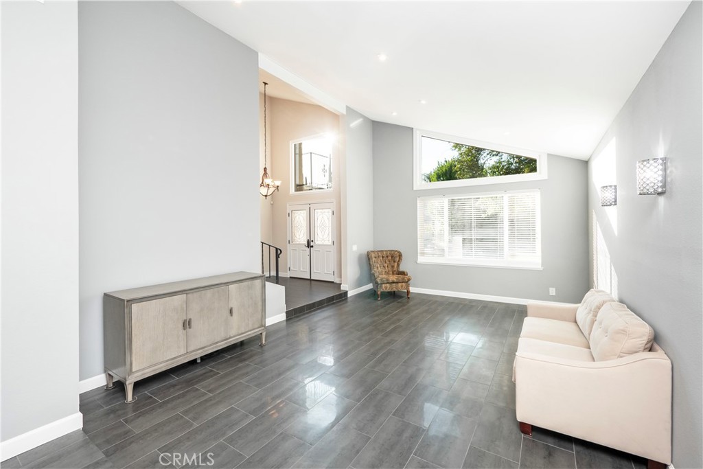1349 Magnolia Avenue Property Photo 3
