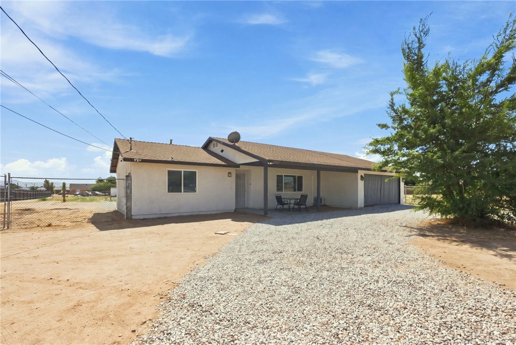11835 6th Property Photo 2