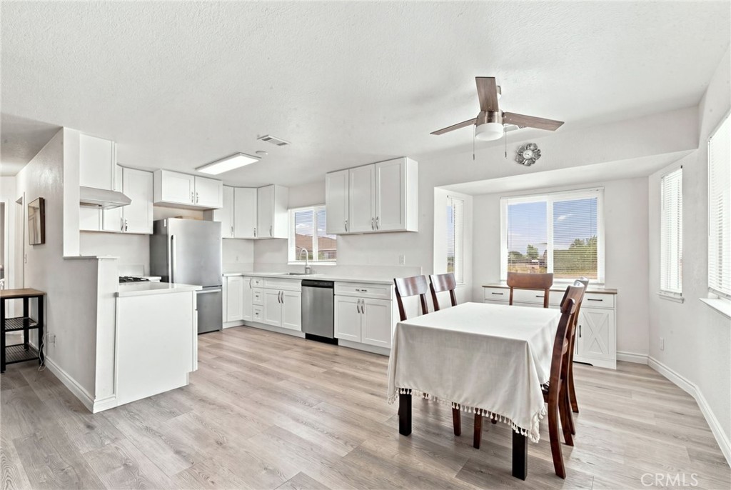11835 6th Property Photo 6