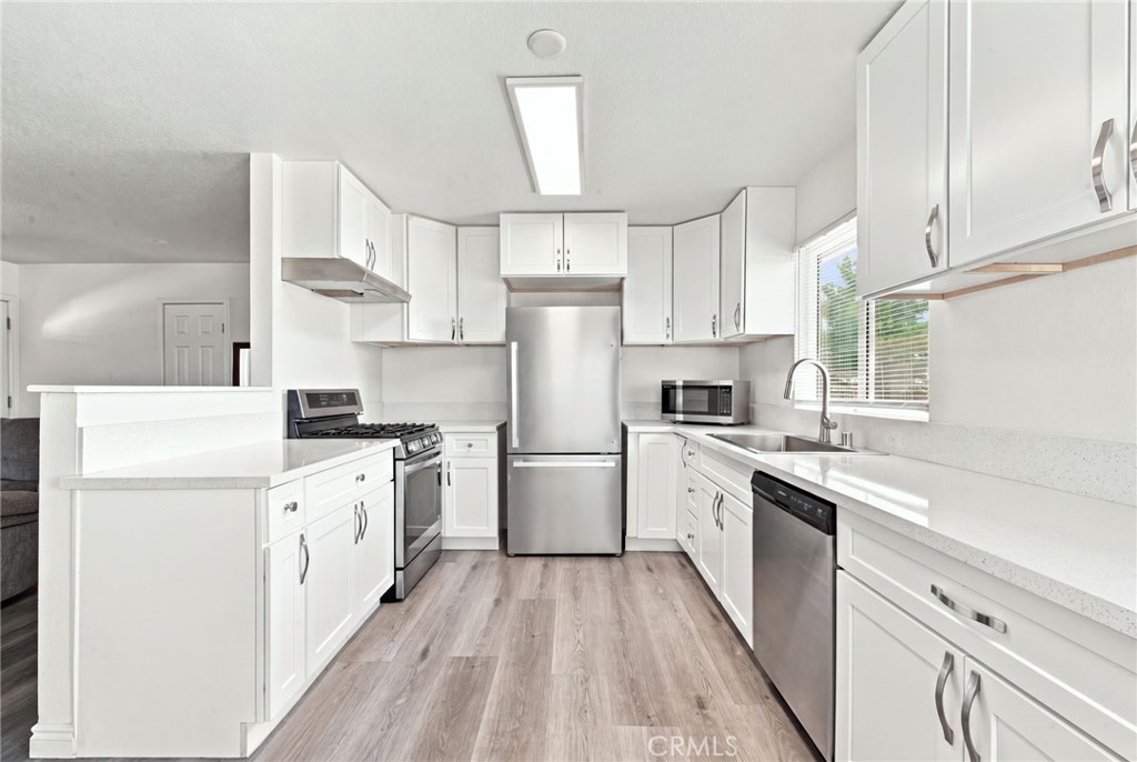 11835 6th Property Photo 9