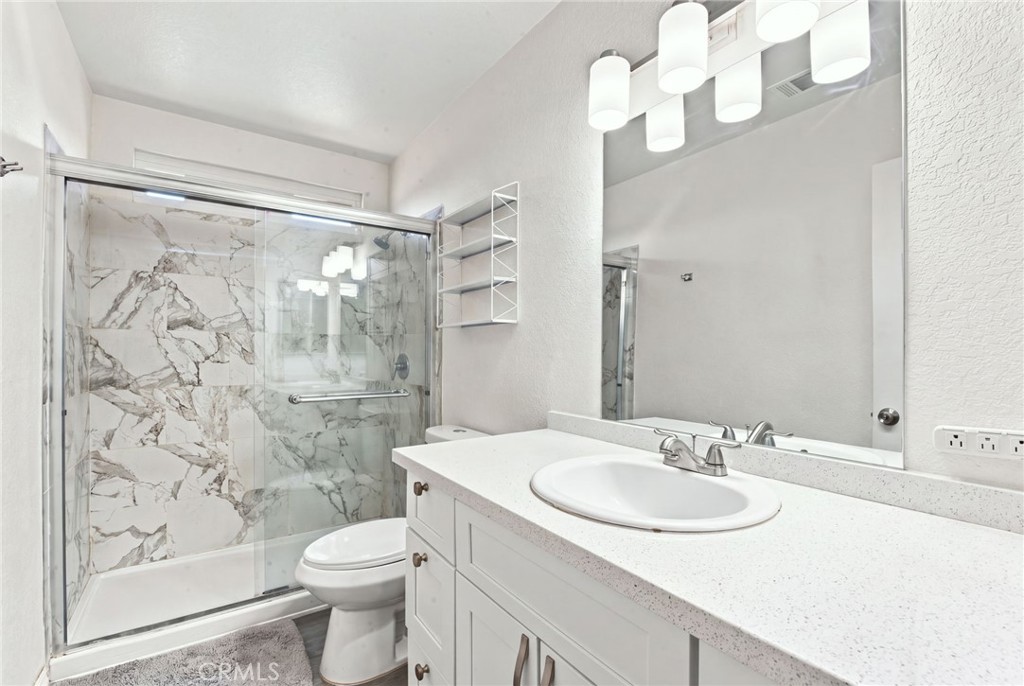 11835 6th Property Photo 11