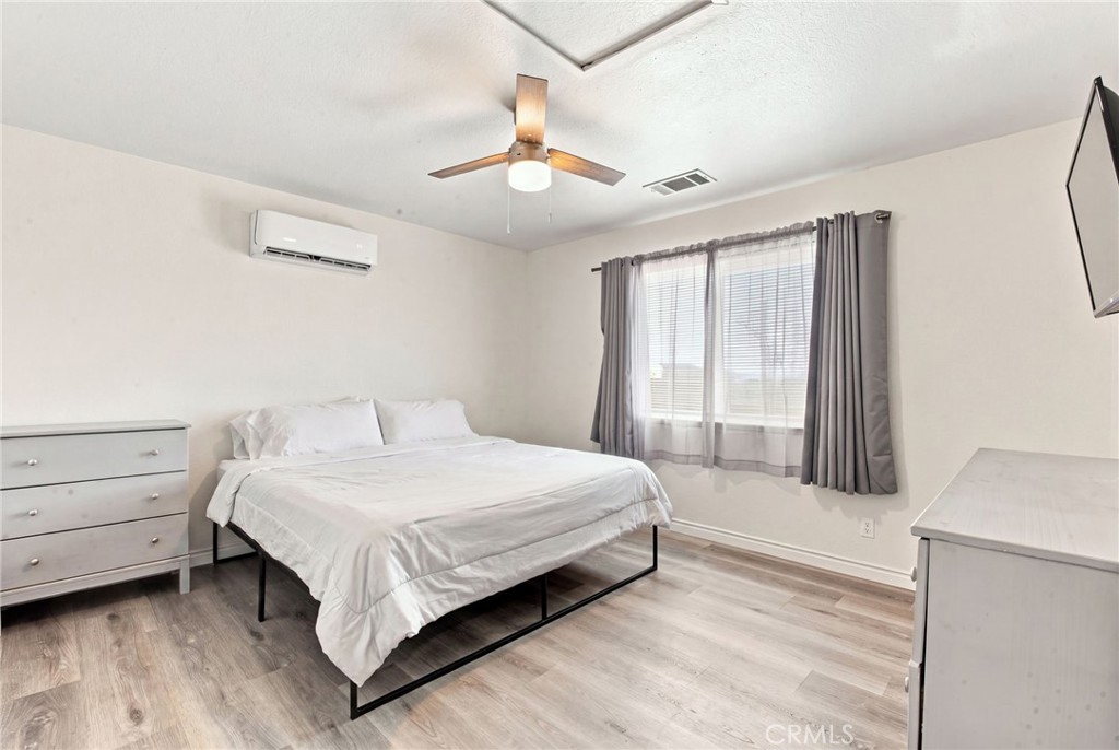 11835 6th Property Photo 12