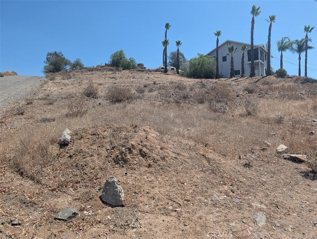 123 Vista Way Property Photo 3