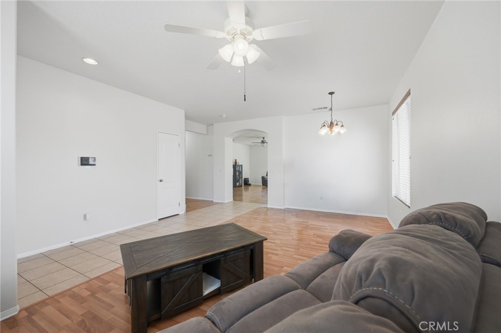 123 Lily Property Photo 11