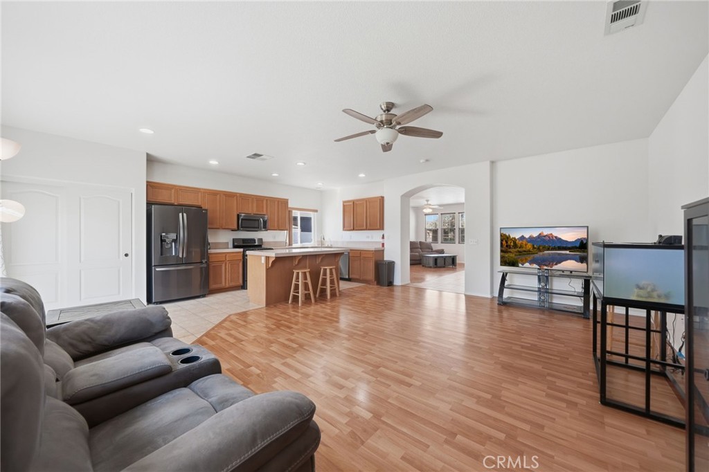 123 Lily Property Photo 15