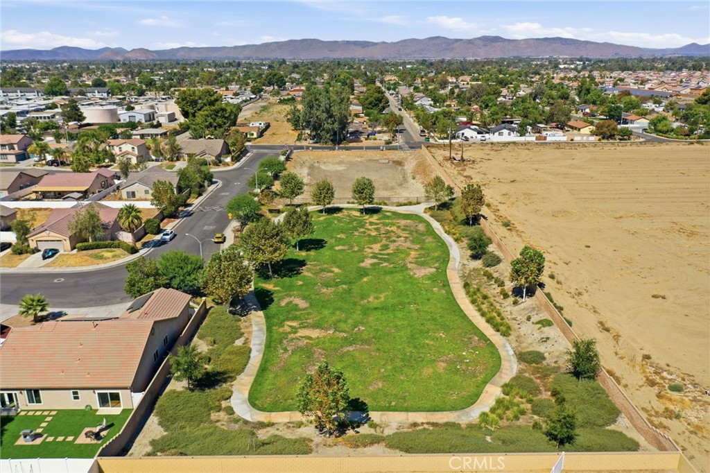 123 Lily Property Photo 36