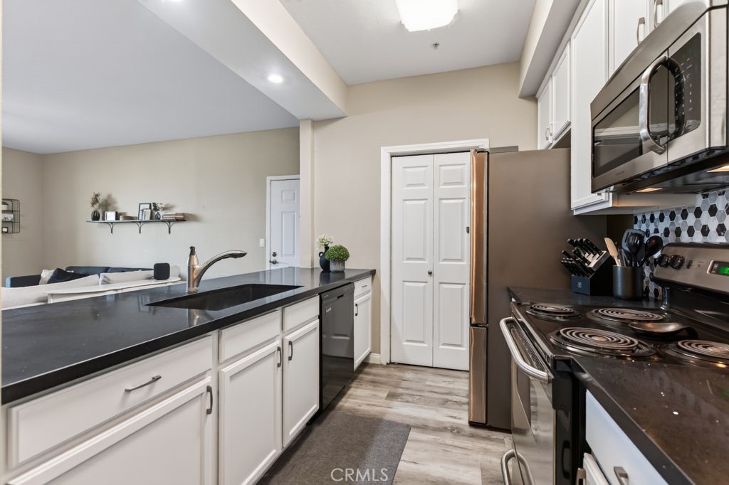 375 Central 182 Property Photo 7