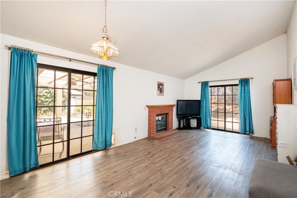 41410 Shadow Mountain Way Property Photo 4