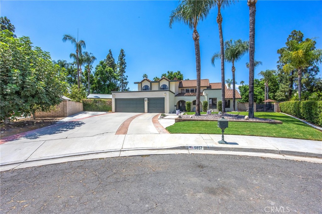 5857 Dora Court Property Photo 8