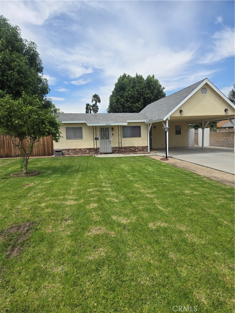 18250 Bonnie Property Photo 1