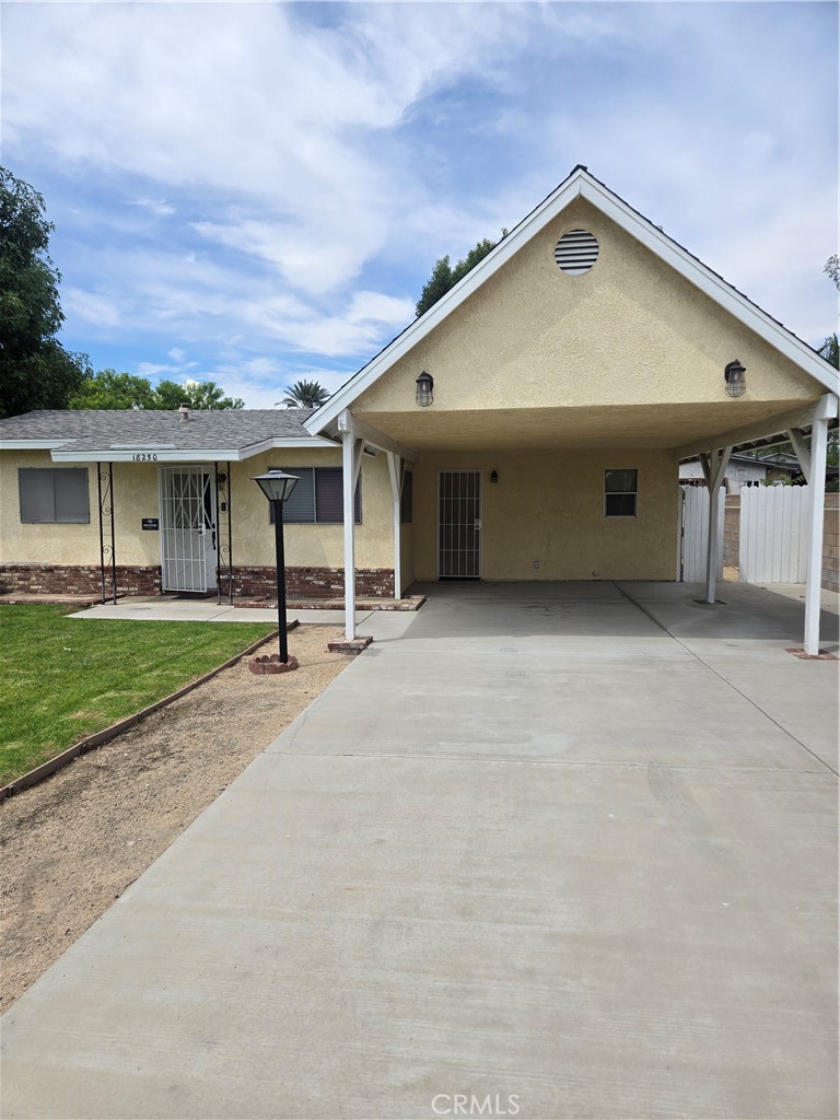 18250 Bonnie Property Photo 2