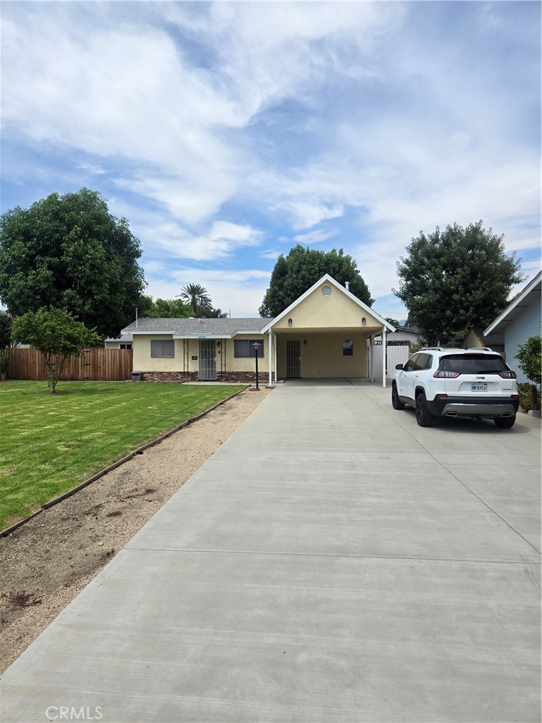 18250 Bonnie Property Photo 3