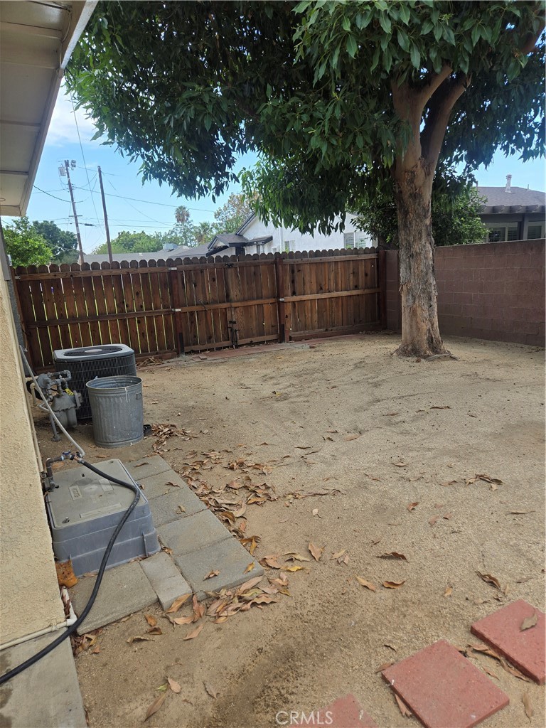 18250 Bonnie Property Photo 24