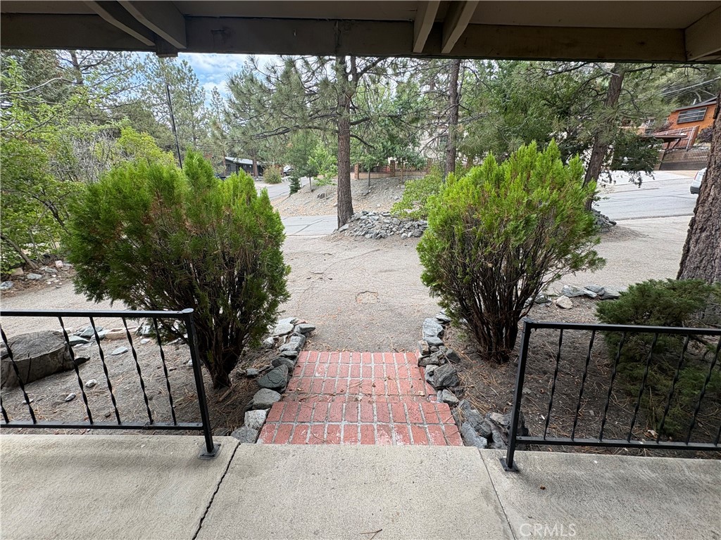 5304 Desert View Property Photo 4